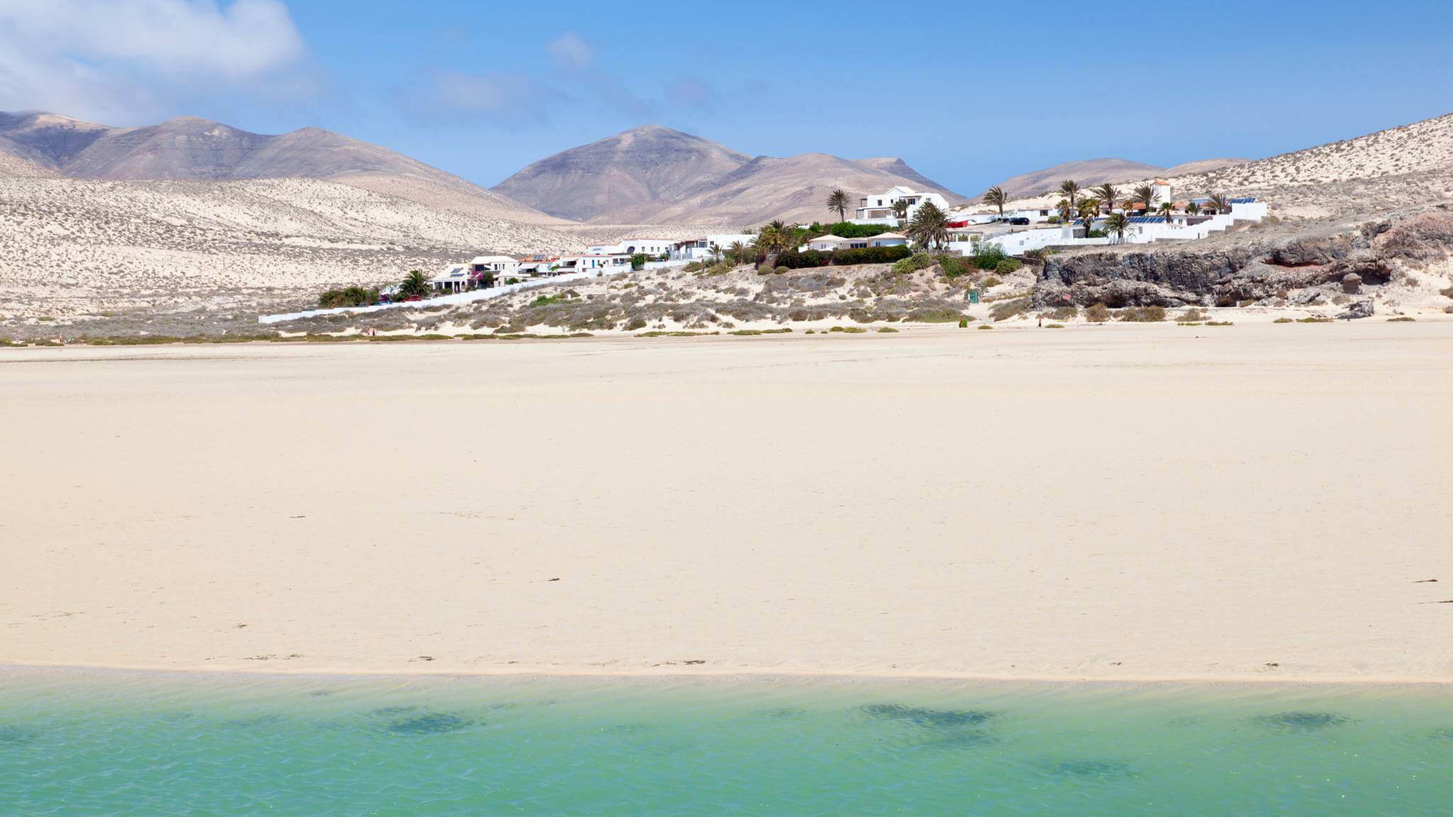 how to get to fuerteventura