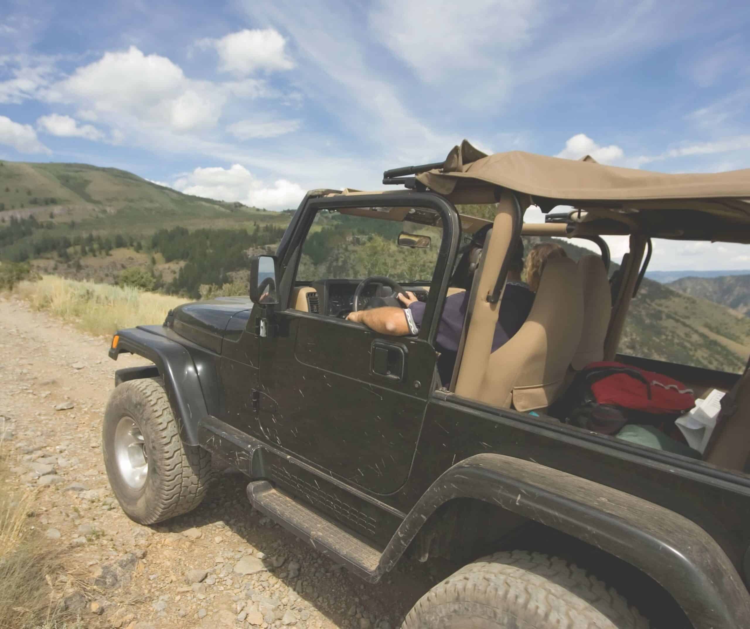 From Malta: Self-Driving E-Jeep Guided Tour in Gozo